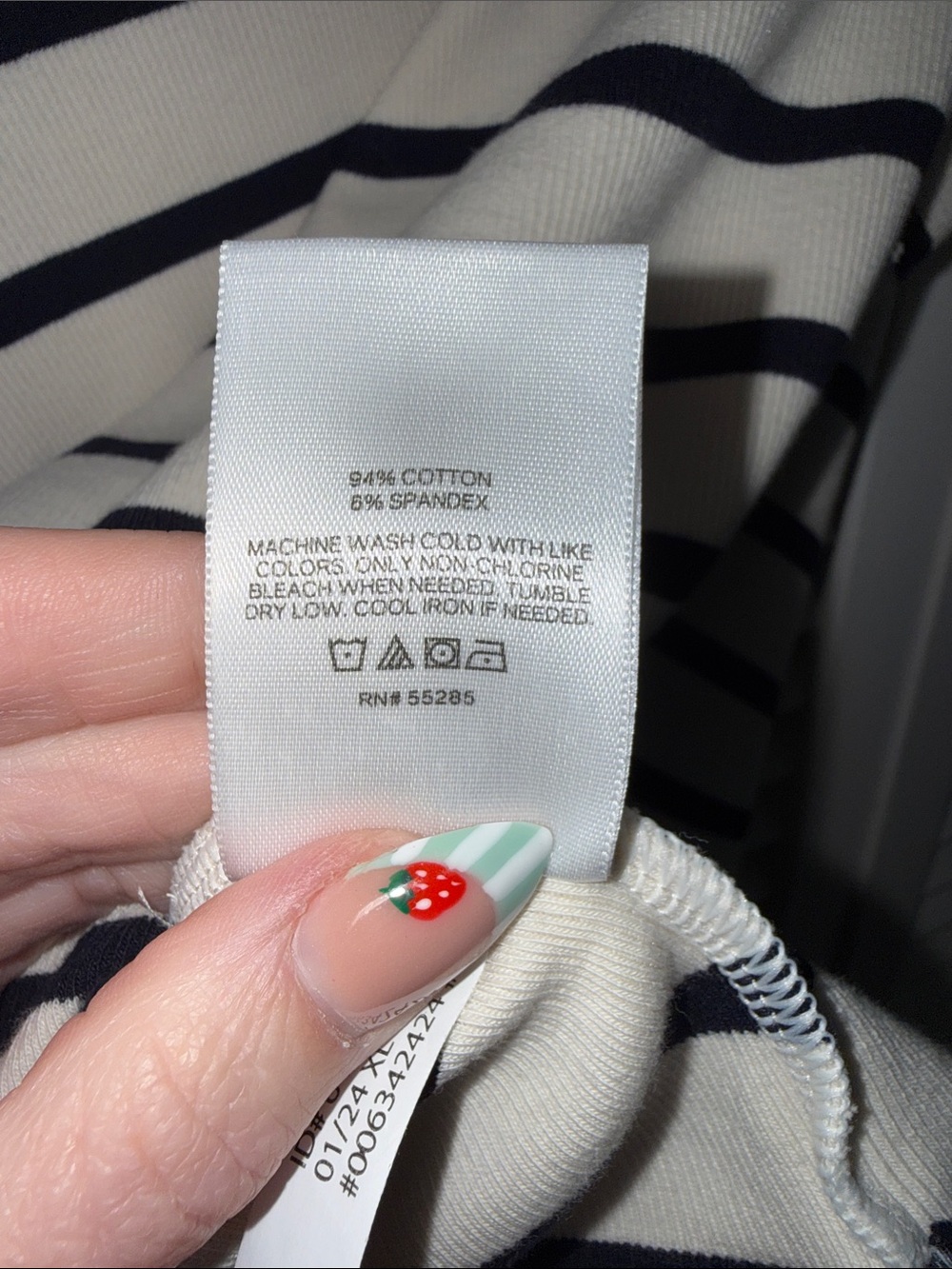 Express Cream and Navy Striped Crop Tee - Picture 4 of 5